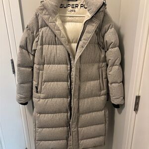 Aritzia Gray Puffer Jacket